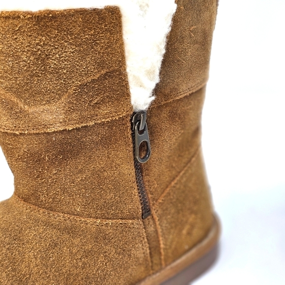 Koolaburra UGG Aribel Girls Boots | Suede Faux Fur Zip Winter Chestnut Size 4 - Picture 5 of 10